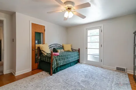 225 Stratford Road Des Plaines IL 60016