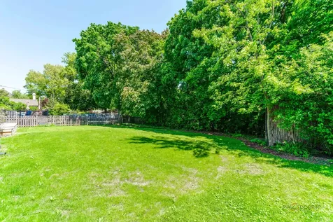 225 Stratford Road Des Plaines IL 60016