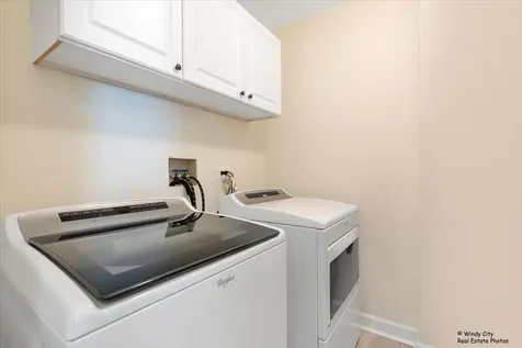 125 Chestnut Hills Circle Burr Ridge IL 60527