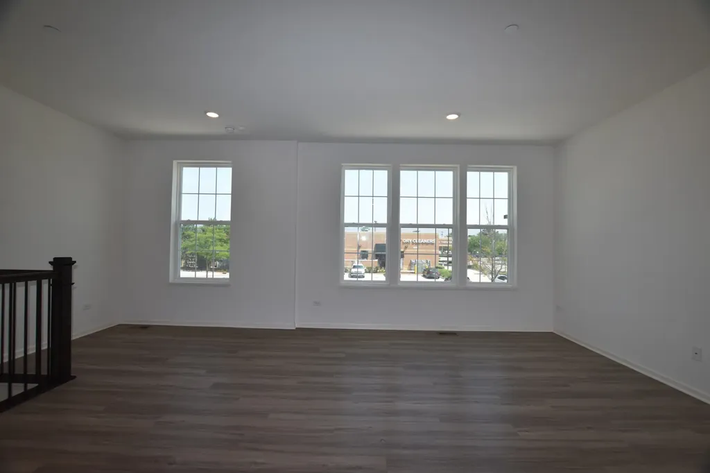 2945 Showplace Drive Naperville IL 60564