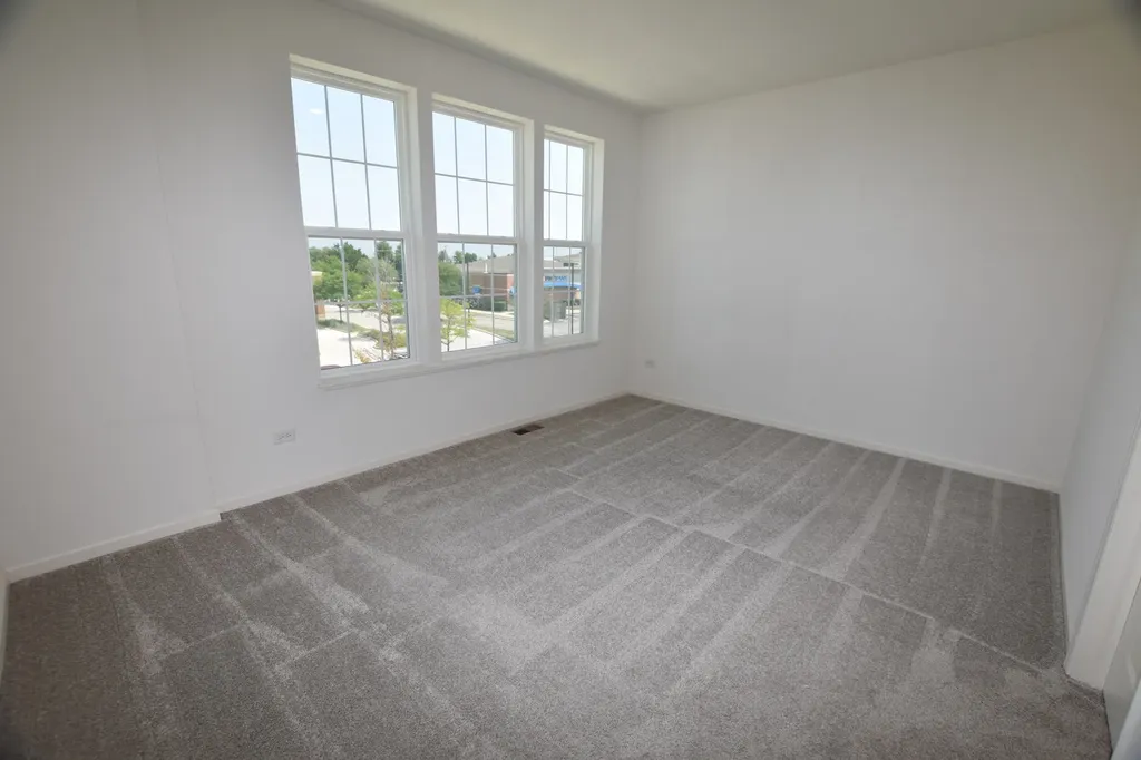 2945 Showplace Drive Naperville IL 60564