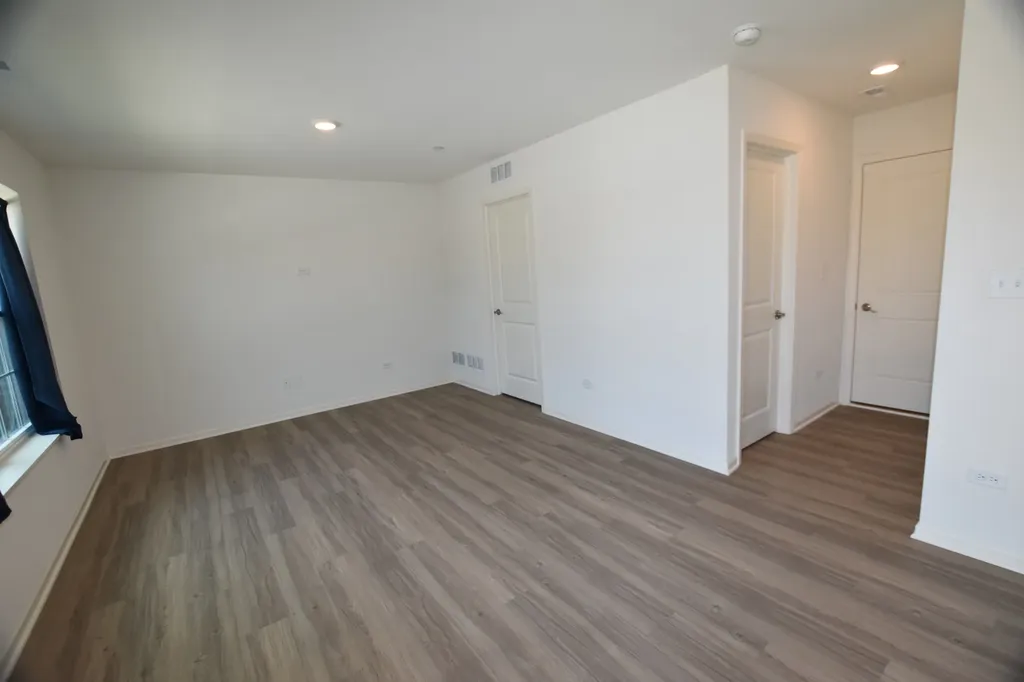 2945 Showplace Drive Naperville IL 60564