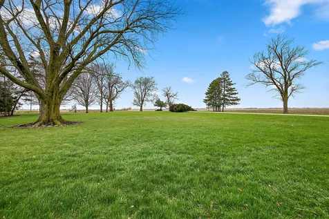 2078 North 1100 Road E Danforth IL 60930