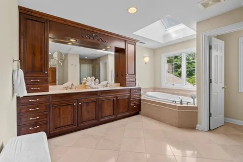 716 Old Westbury Court Crystal Lake IL 60012