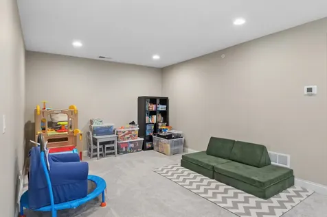 1759 Provenance Way Northbrook IL 60062