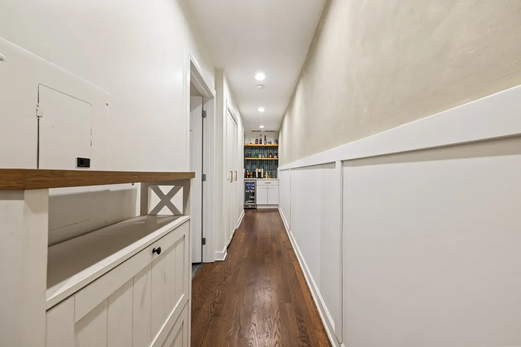 2625 North Ashland Avenue Chicago IL 60614