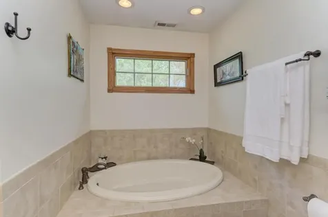 10S607 Glenn Drive Burr Ridge IL 60527