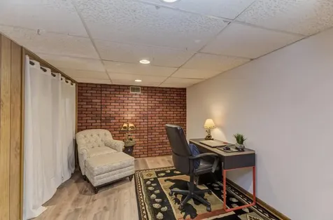 10S607 Glenn Drive Burr Ridge IL 60527
