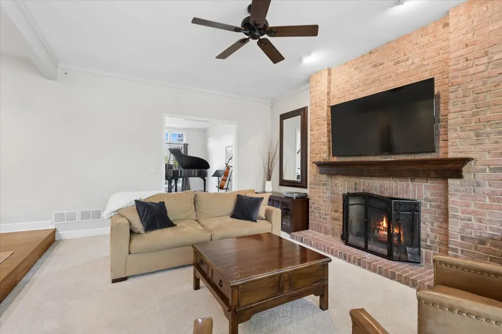 2508 High Meadow Road Naperville IL 60564