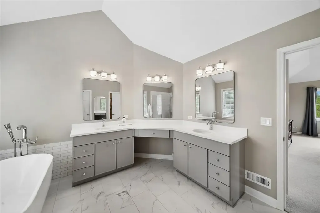 2508 High Meadow Road Naperville IL 60564