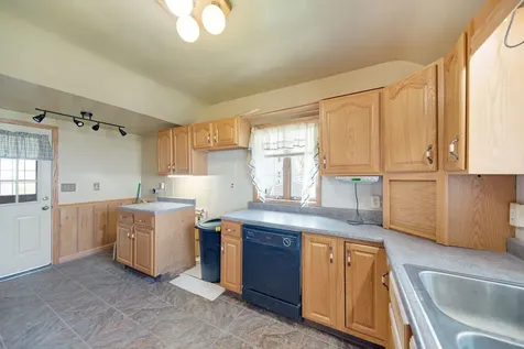 105 Seiler Street Martinton IL 60951
