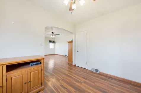 105 Seiler Street Martinton IL 60951