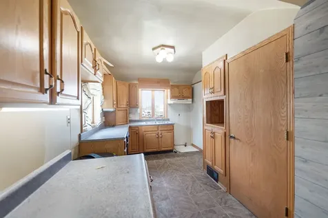 105 Seiler Street Martinton IL 60951