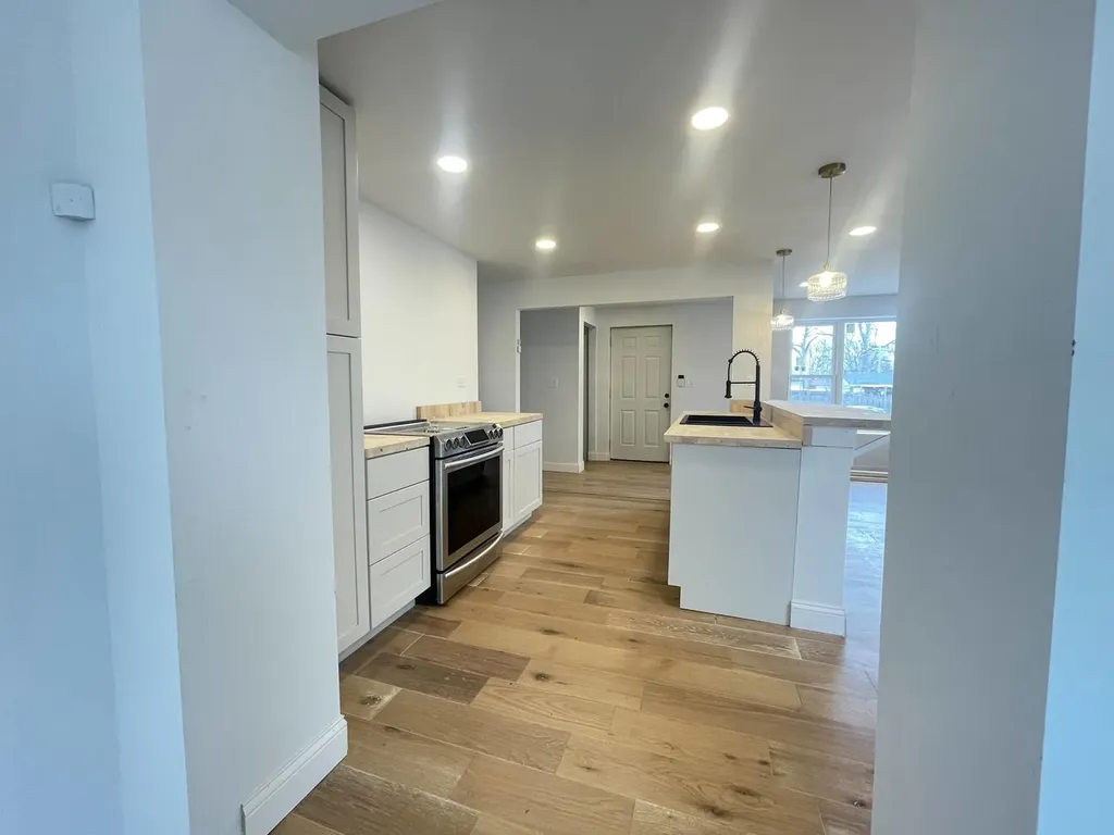 2521 120TH Street Blue Island IL 60406