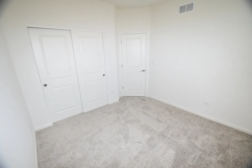 2939 Showplace Drive Naperville IL 60564