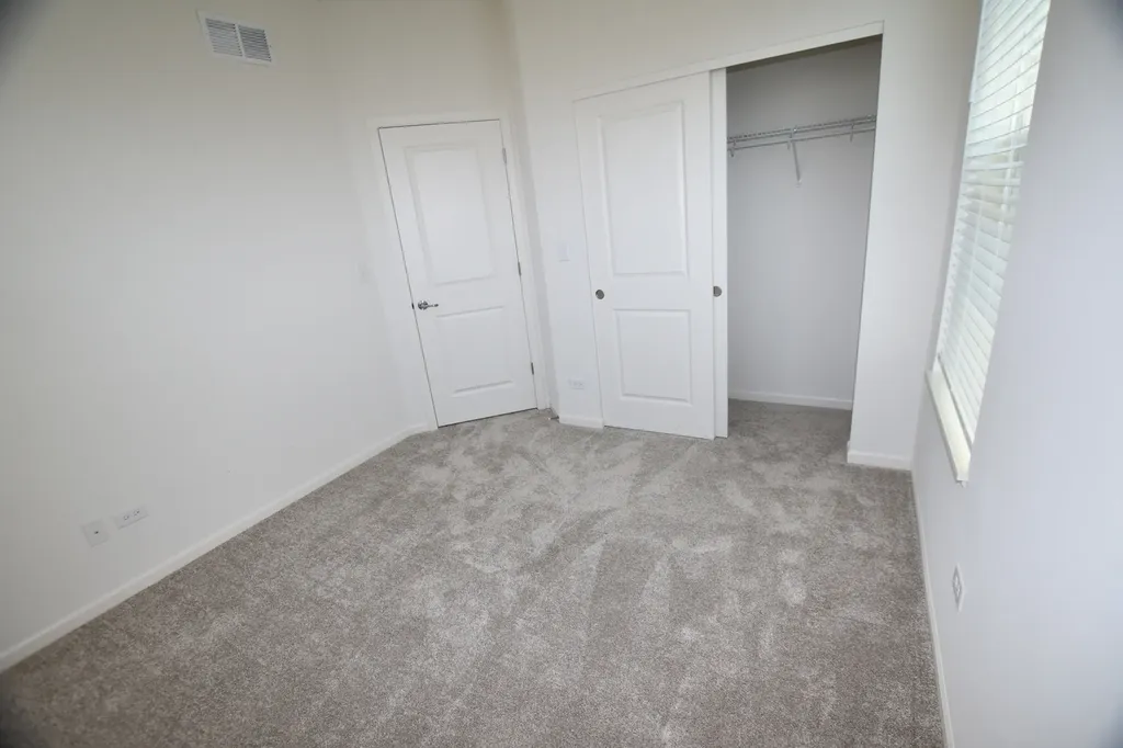 2939 Showplace Drive Naperville IL 60564