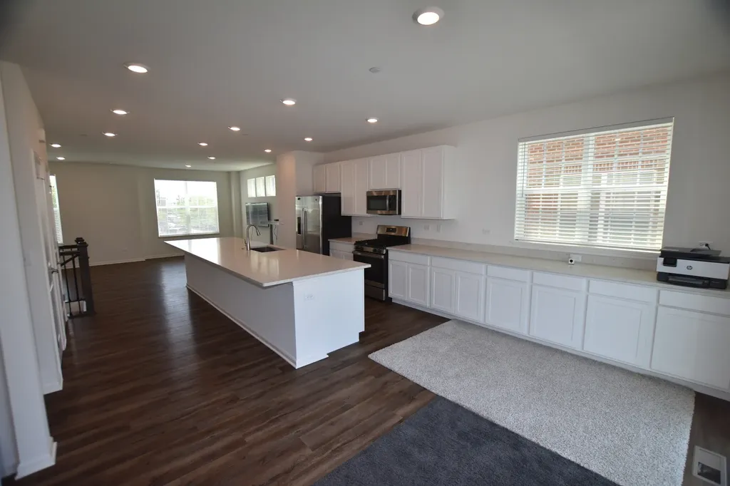 2939 Showplace Drive Naperville IL 60564