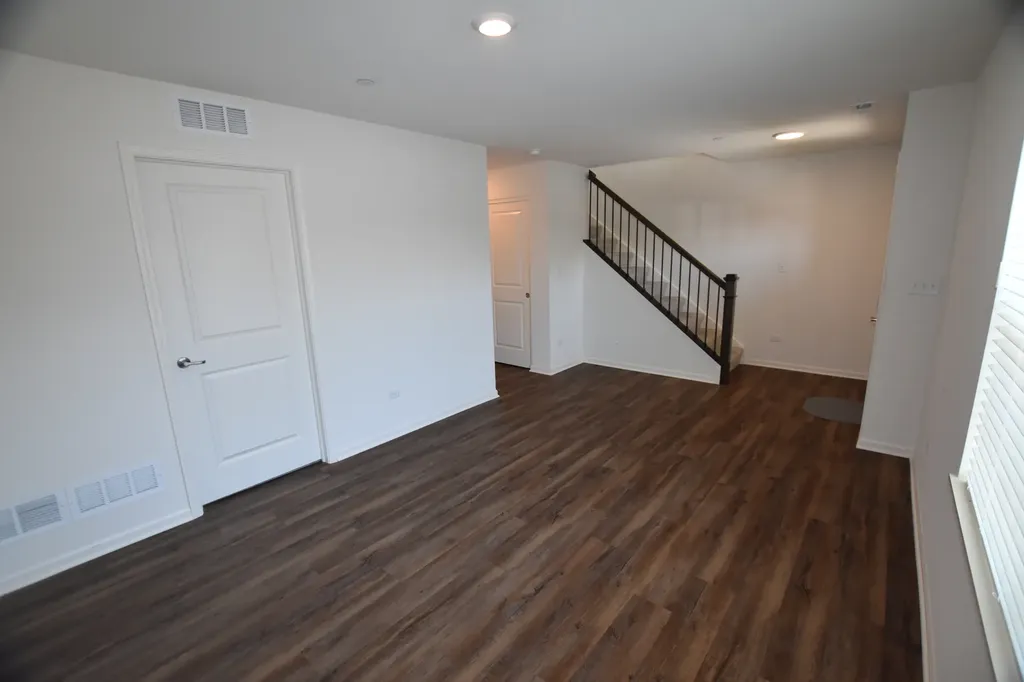 2939 Showplace Drive Naperville IL 60564