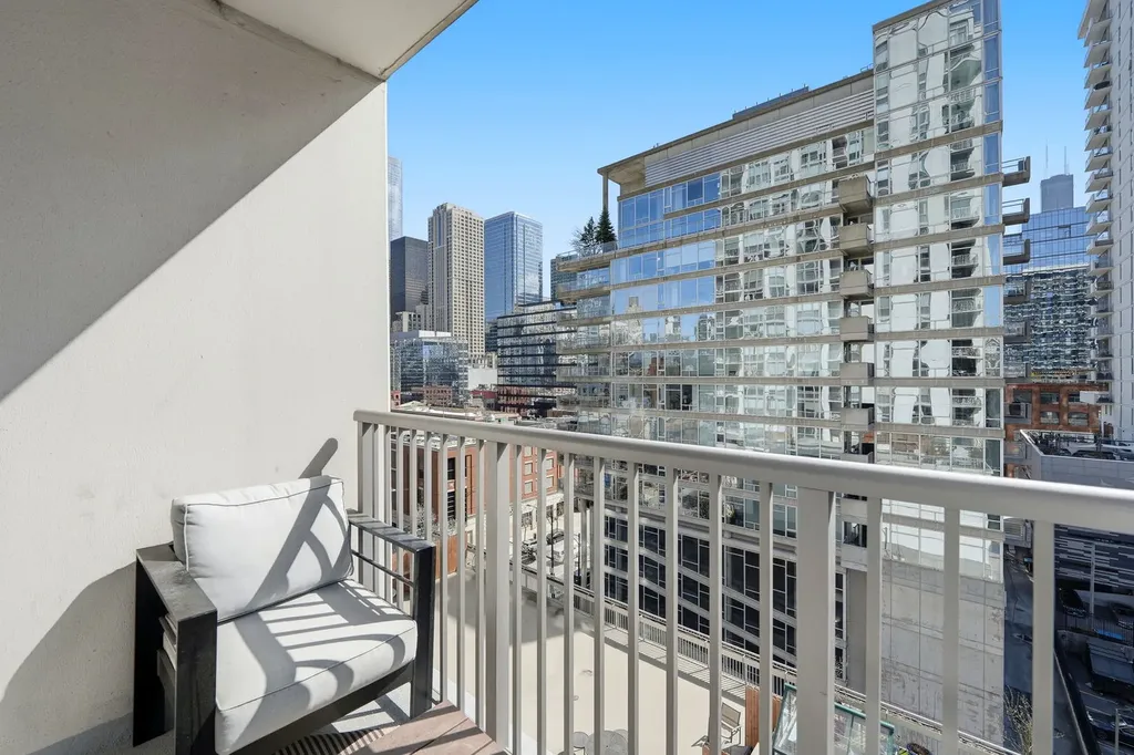 200 West Grand Avenue Chicago IL 60654