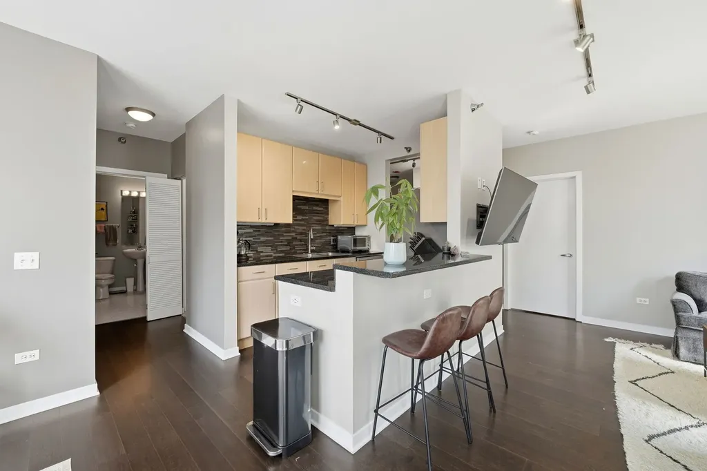 200 West Grand Avenue Chicago IL 60654
