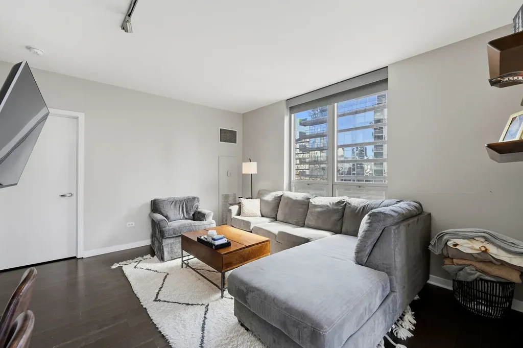 200 West Grand Avenue Chicago IL 60654