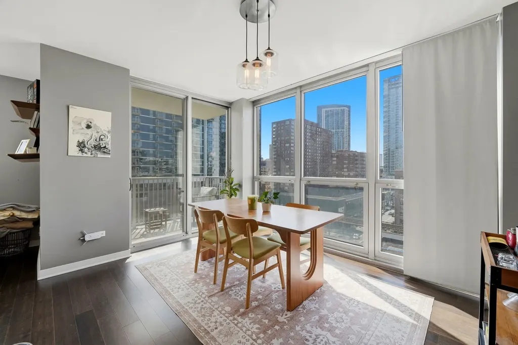 200 West Grand Avenue Chicago IL 60654