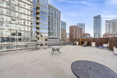 200 West Grand Avenue Chicago IL 60654