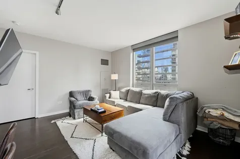 200 West Grand Avenue Chicago IL 60654