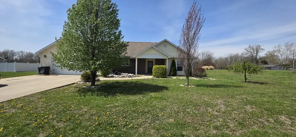 11213 Maggie Drive Marion IL 62959