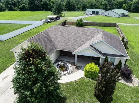 11213 Maggie Drive Marion IL 62959