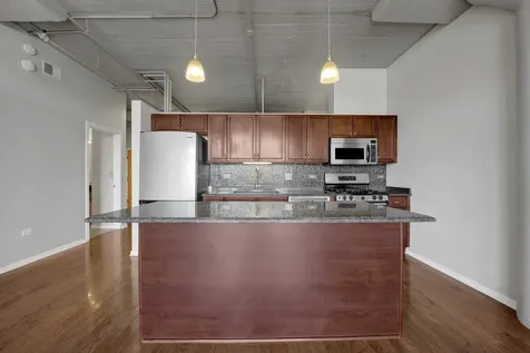 1525 South Sangamon Street S Chicago IL 60608