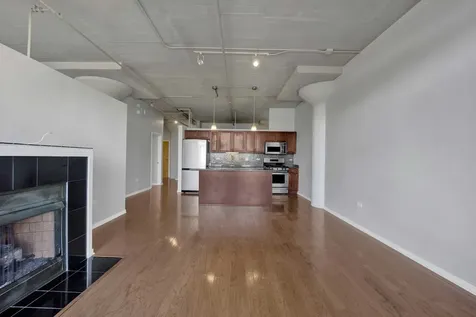 1525 South Sangamon Street S Chicago IL 60608