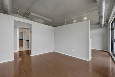 1525 South Sangamon Street S Chicago IL 60608