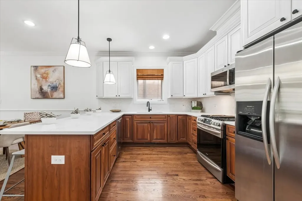 3625 North Lakewood Avenue Chicago IL 60613