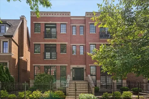 3625 North Lakewood Avenue Chicago IL 60613