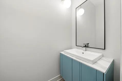 3210 North Keeler Avenue Chicago IL 60641