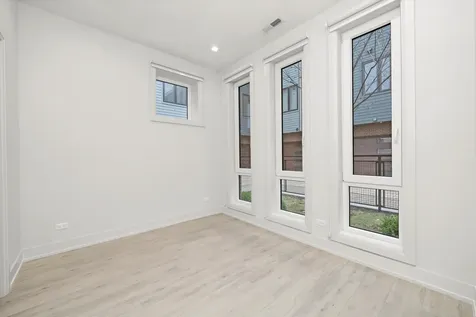 3210 North Keeler Avenue Chicago IL 60641