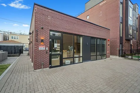 3210 North Keeler Avenue Chicago IL 60641