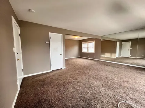 16W611 56TH Street Clarendon Hills IL 60514