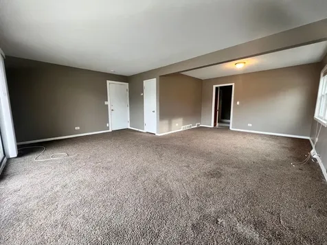 16W611 56TH Street Clarendon Hills IL 60514