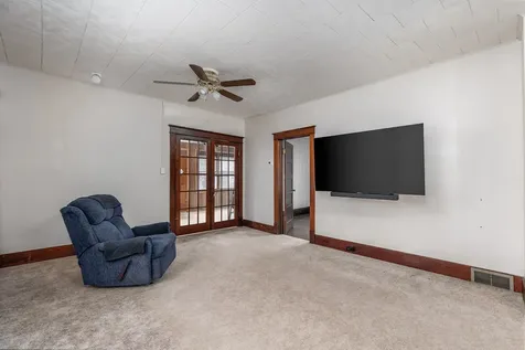 216 West 10th Street Streator IL 61364