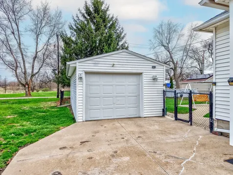 216 West 10th Street Streator IL 61364