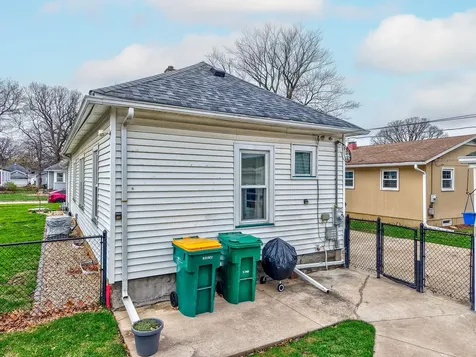 216 West 10th Street Streator IL 61364