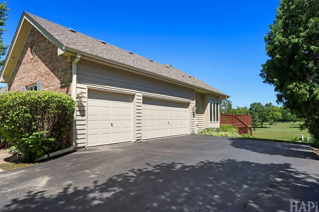 24852 West Nicklaus Way Antioch IL 60002