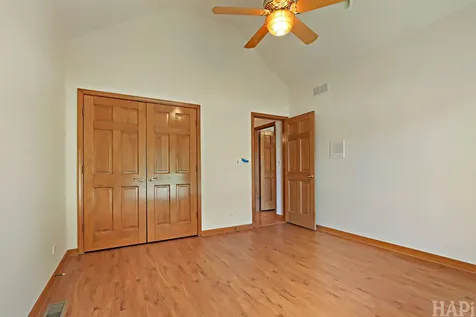 24852 West Nicklaus Way Antioch IL 60002