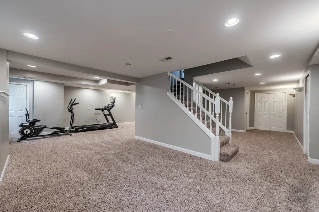 634 Brooklyn Drive Aurora IL 60502