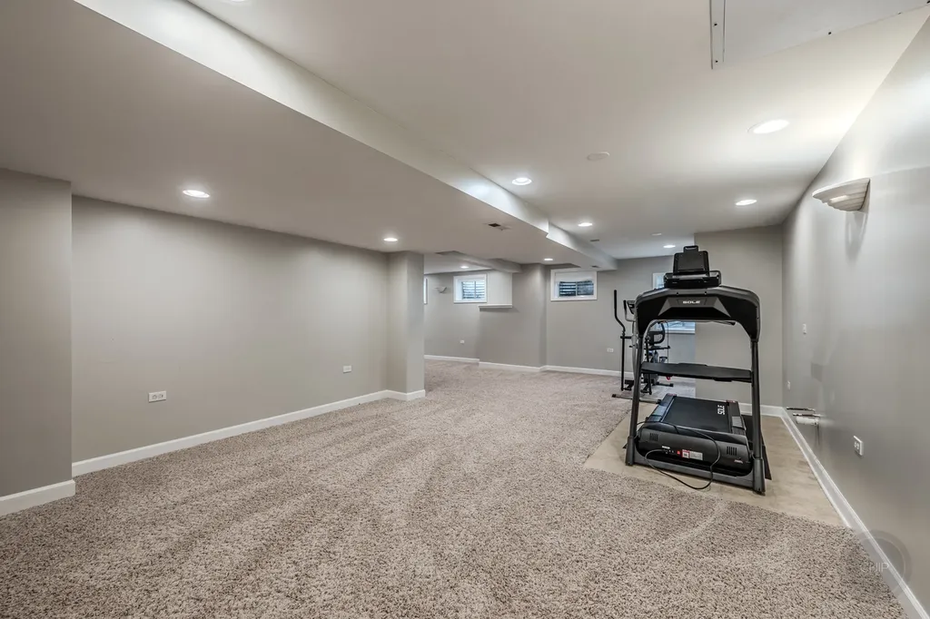 634 Brooklyn Drive Aurora IL 60502