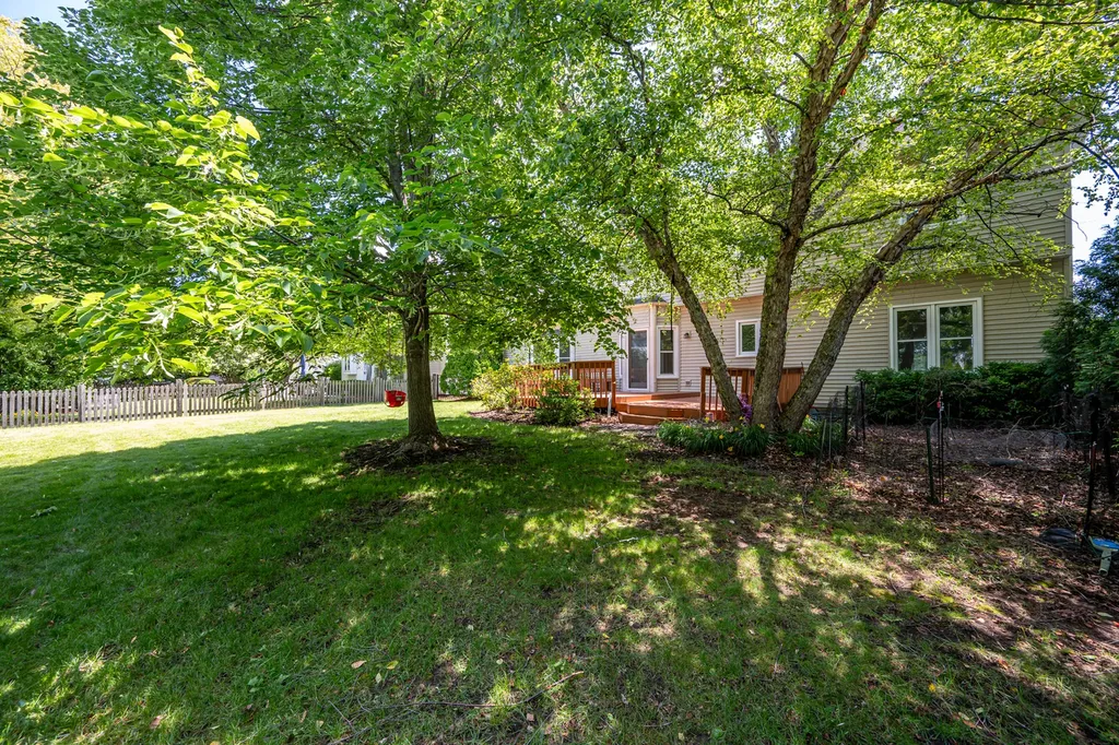 634 Brooklyn Drive Aurora IL 60502