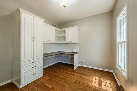 634 Brooklyn Drive Aurora IL 60502