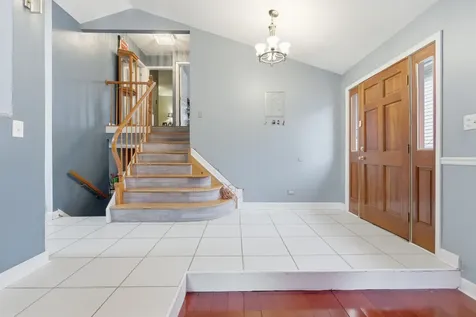 2736 East Goodrich Avenue E Burnham IL 60633